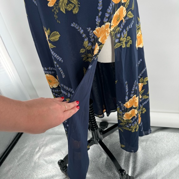 Reformation Juliette Midi Dress in Petit Jardin Size 4 - Picture 6 of 12